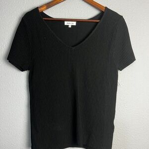 Another Love‎ Ribbed Knit Top V-Neck Short Sleeve Scoop Neck Casual Black Size M